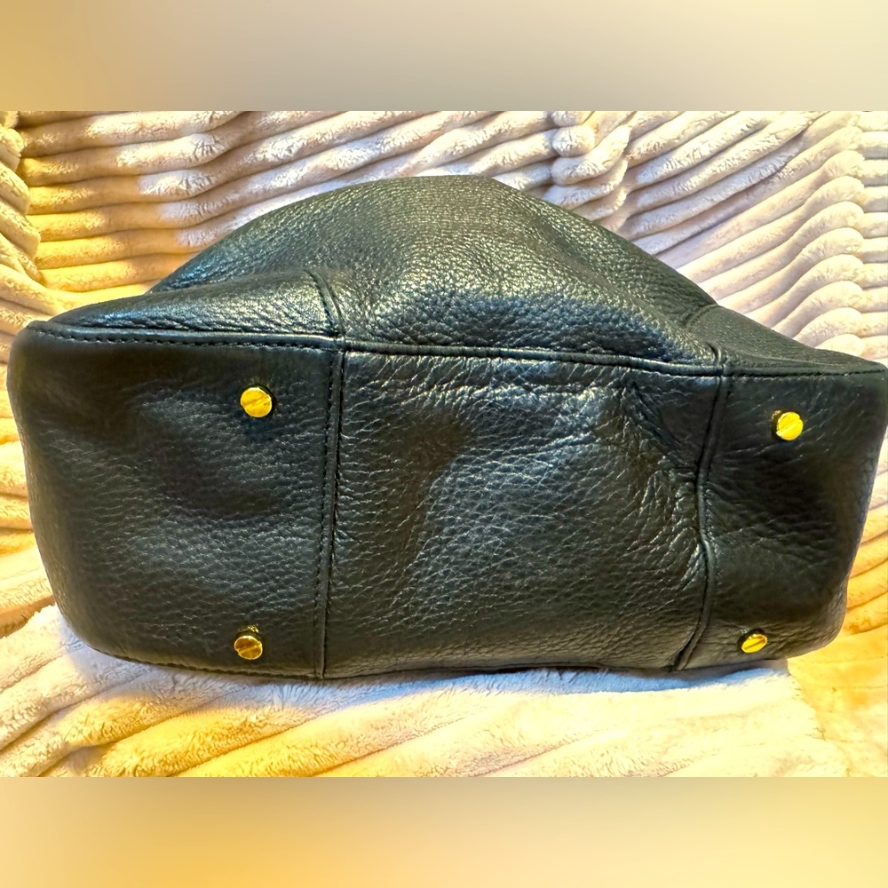 Tory Burch Amanda Shoulder Bag Black Pebbled Leather Gold Hardware Logo Rare - Picture 5 of 9